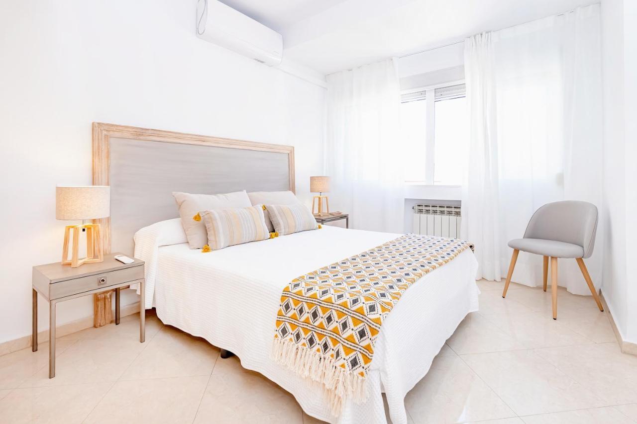 Appartement Bhost - Paseo De La Malagueta à Málaga Extérieur photo